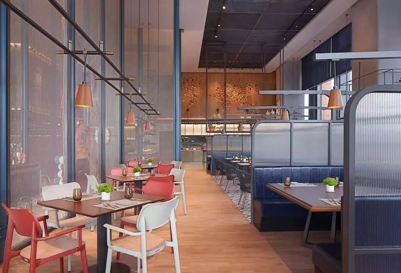 Hotelli Four Points By Sheraton Tianjin National Convention And Exhibition Center