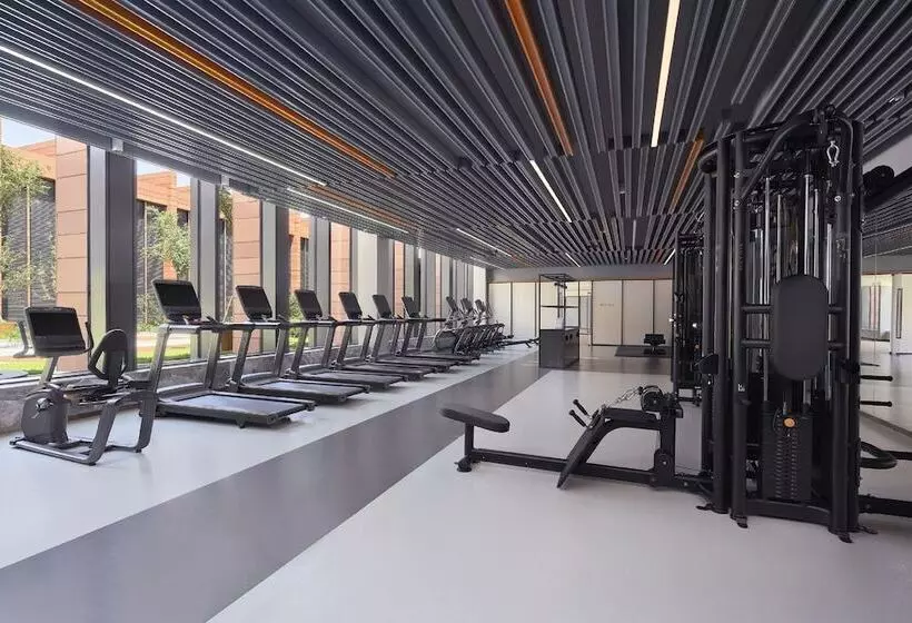 Hotelli Four Points By Sheraton Tianjin National Convention And Exhibition Center