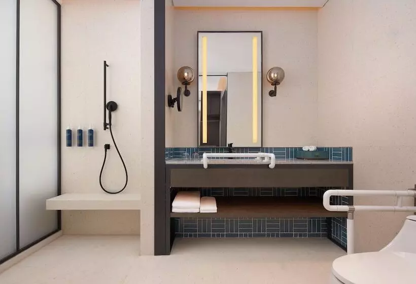 Hotelli Four Points By Sheraton Tianjin National Convention And Exhibition Center