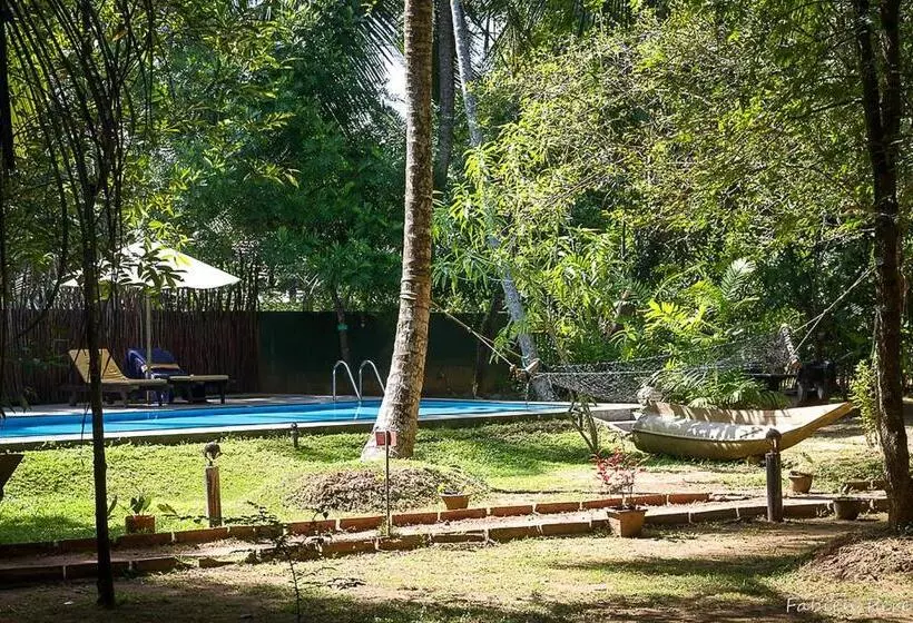 Hotelli Hela Gedara Retreat Villa Beruwala