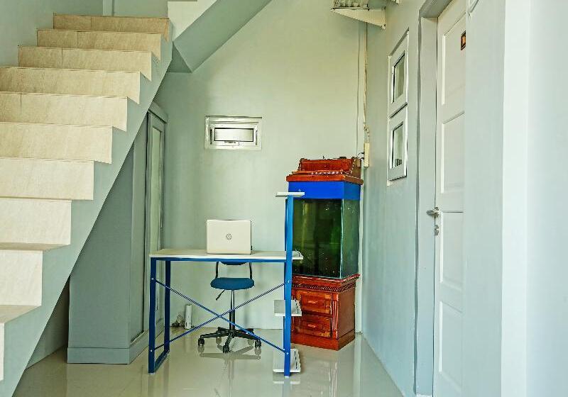 בית מלון כפרי Oyo 91434 Cek@n Guest House