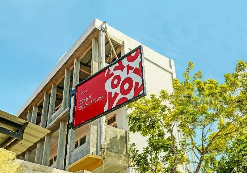 Hotelli Oyo 91434 Cek@n Guest House