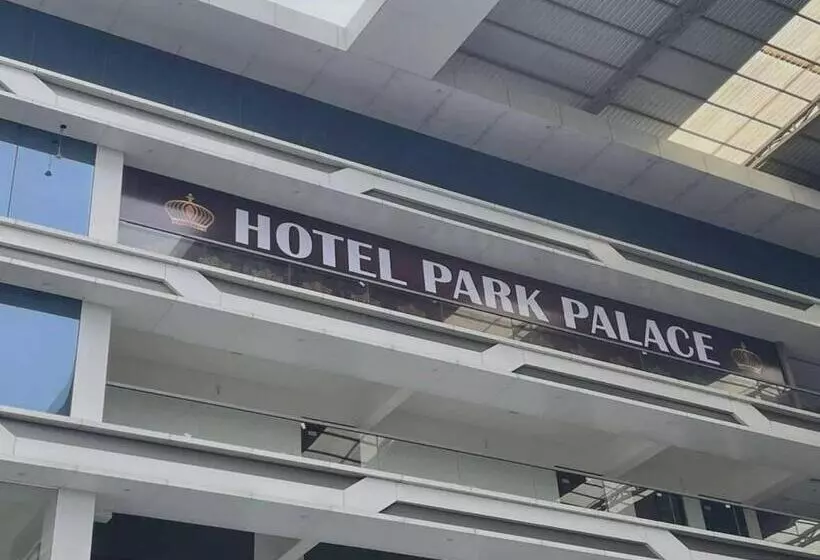 ホテル Pop 91562 Park Palace