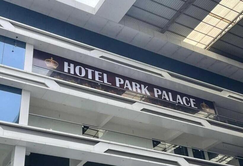 בית מלון כפרי Pop 91562 Park Palace