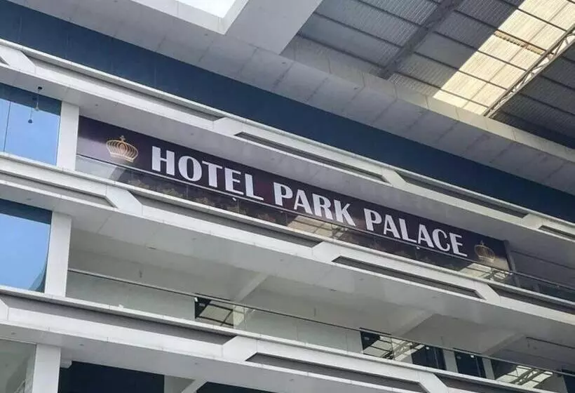 ホテル Pop 91562 Park Palace