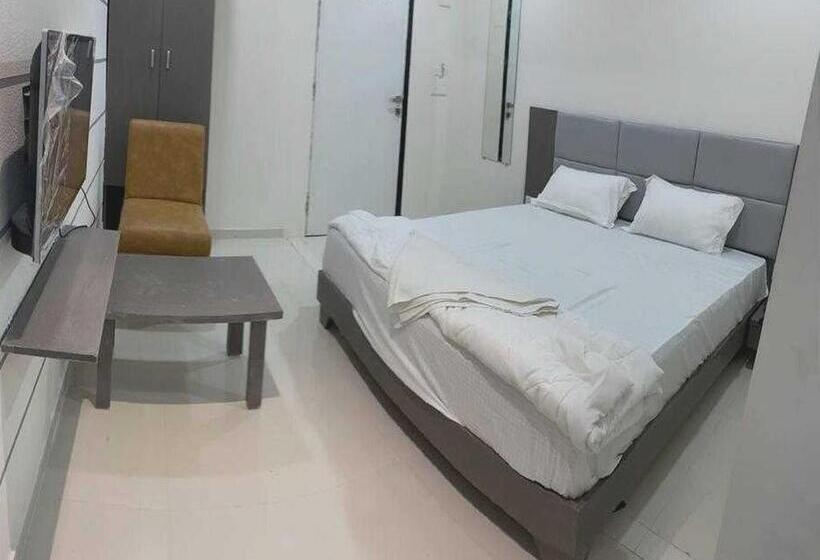 בית מלון כפרי Pop 91562 Park Palace