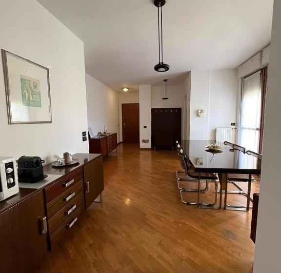 بنسيون Bedandbreakfast Eni Torri Lombarde San Donato Bbqueen