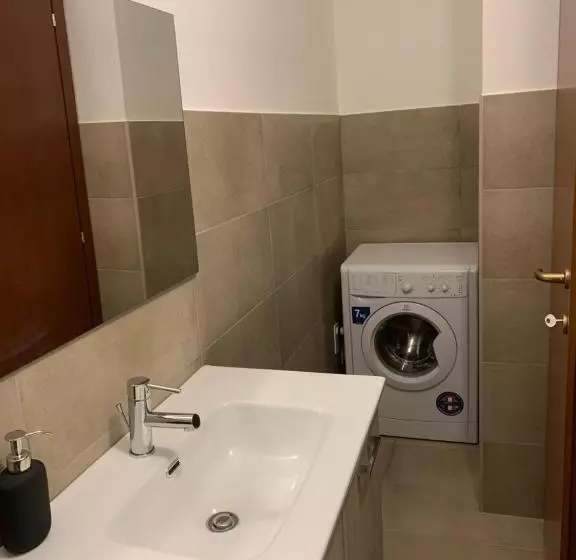 ペンション Bedandbreakfast Eni Torri Lombarde San Donato Bbqueen