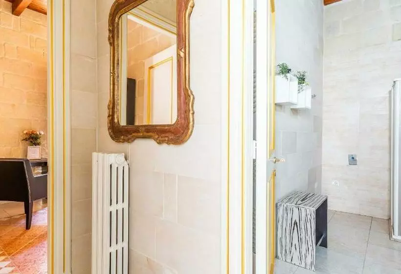 Acamya Luxe Apartment
