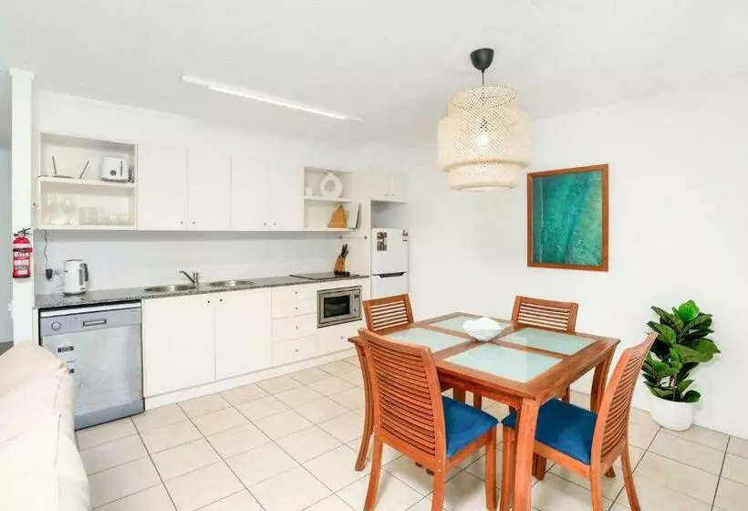 Baden 96   Rainbow Shores. Pool. Tennis Court. Walk To Beach