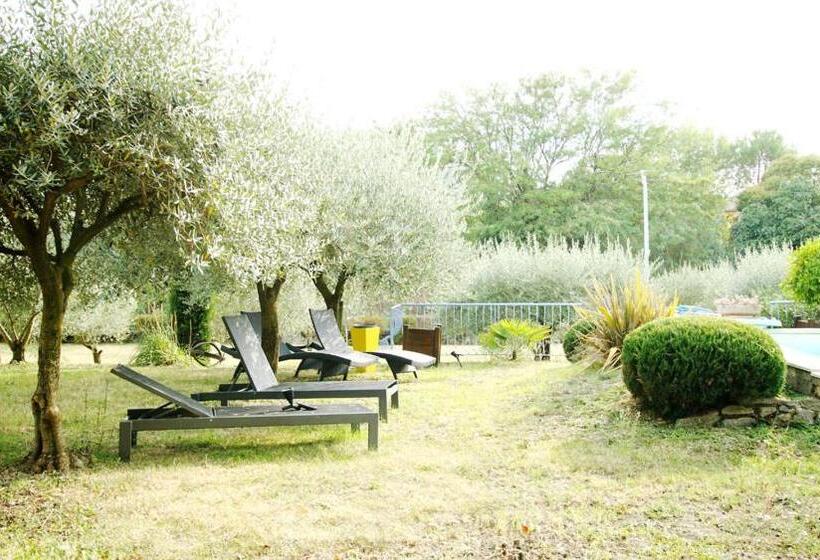 민박 Blanchard Alain Au 8 Bd Du Temple