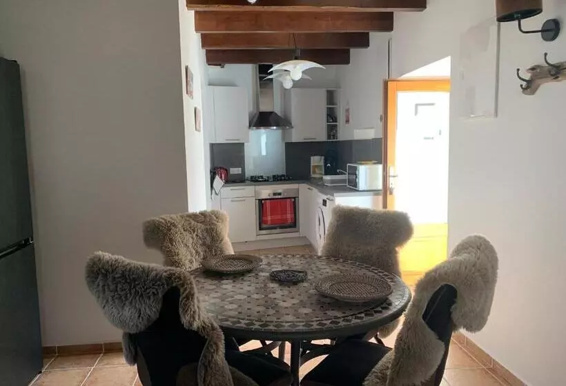 ベッドアンドブレックファースト Manoir Du Charme Dans Les Gorges Du Tarn Causses Lozere