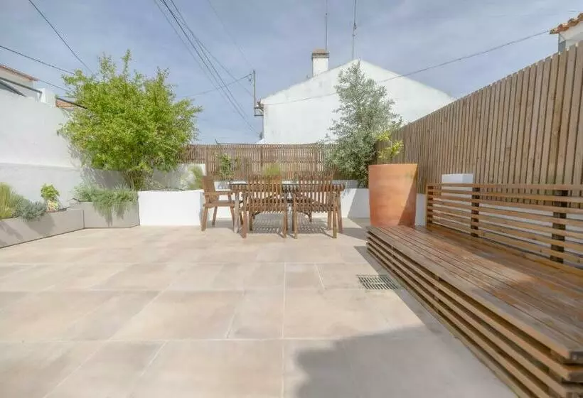 Bento Caraça Terrace