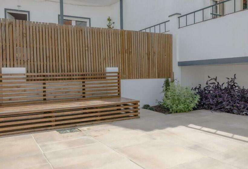 Bento Caraça Terrace