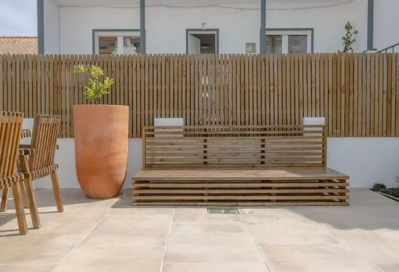 Bento Caraça Terrace