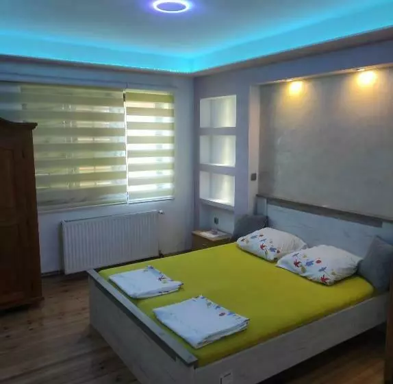 Home Of Nature   Kuća Prirode