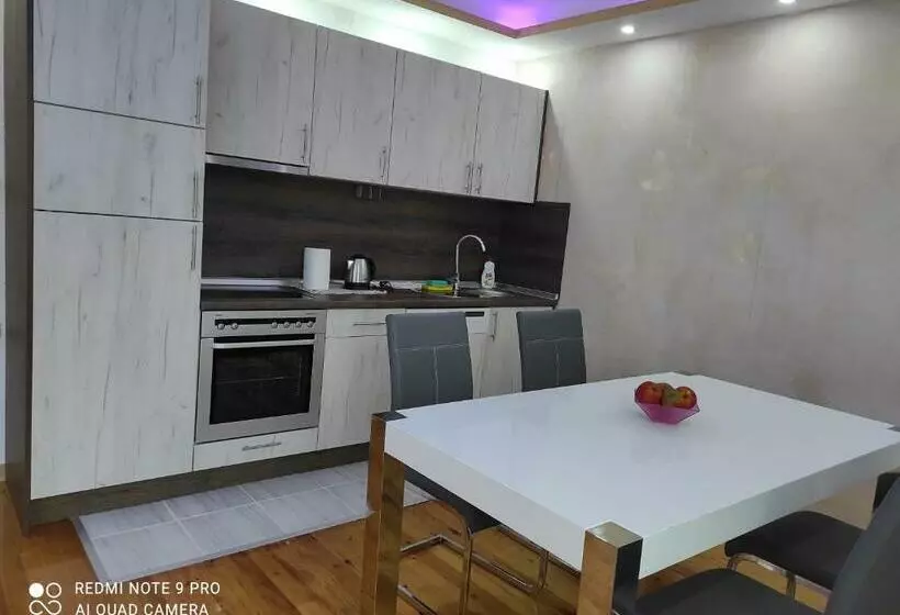 Home Of Nature   Kuća Prirode