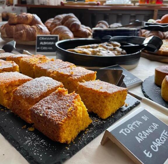 בית מלון כפרי Rech Hof Sayonara