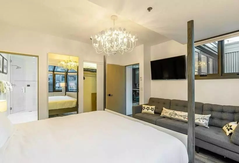 New San Juan 303 By Avantstay Modern Penthouse W Deck Overlooking Main Street