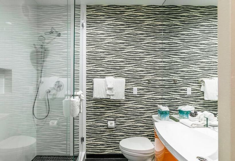 New San Juan 303 By Avantstay Modern Penthouse W Deck Overlooking Main Street