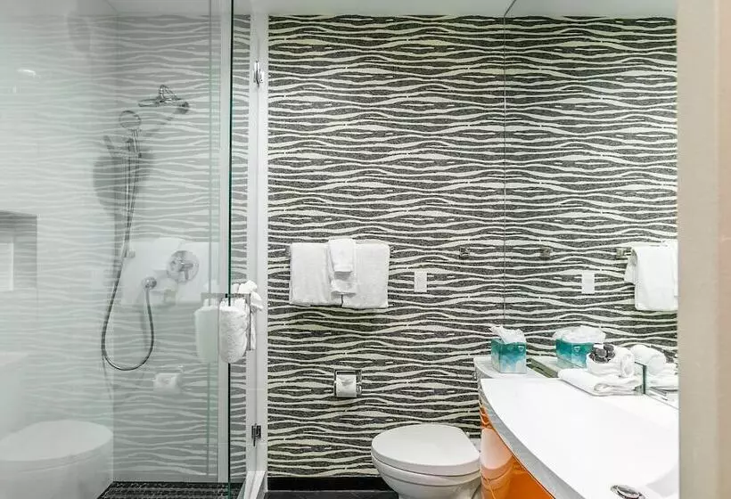 New San Juan 303 By Avantstay Modern Penthouse W Deck Overlooking Main Street