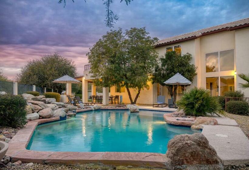 Sandstone By Avantstay Spacious Desert Oasis W/ Pool, Bball Crt & Movie Room!