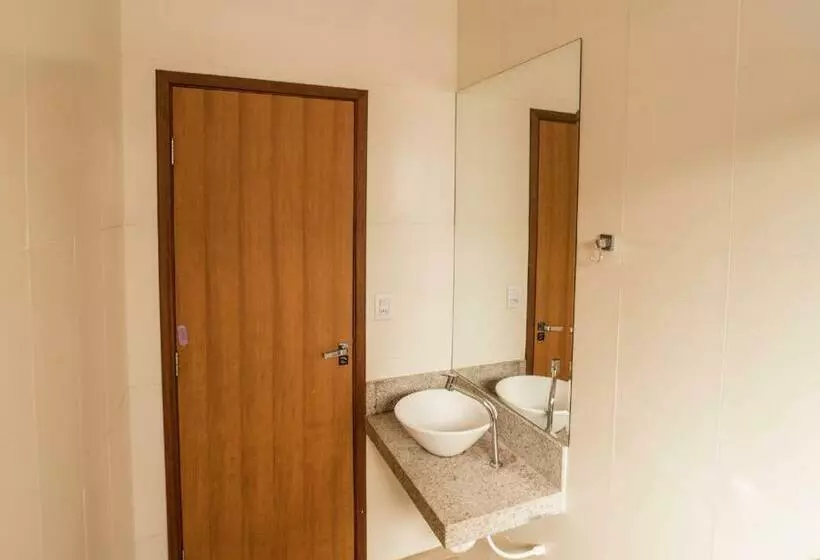 Casa De Campo Com Piscina Cascata Artificial