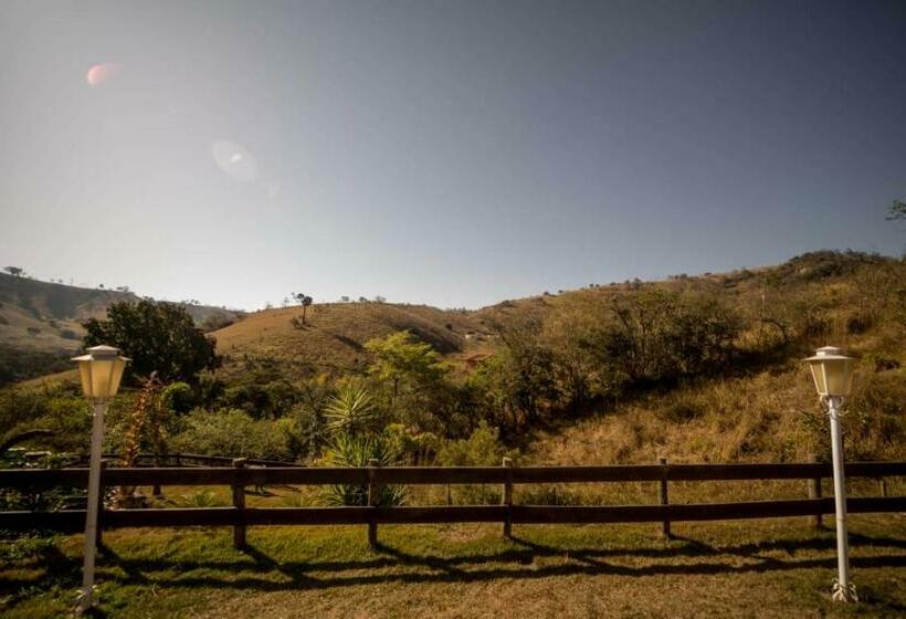 Casa De Campo Com Piscina Cascata Artificial