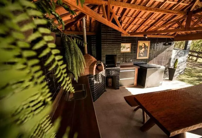 Casa De Campo Com Piscina Cascata Artificial