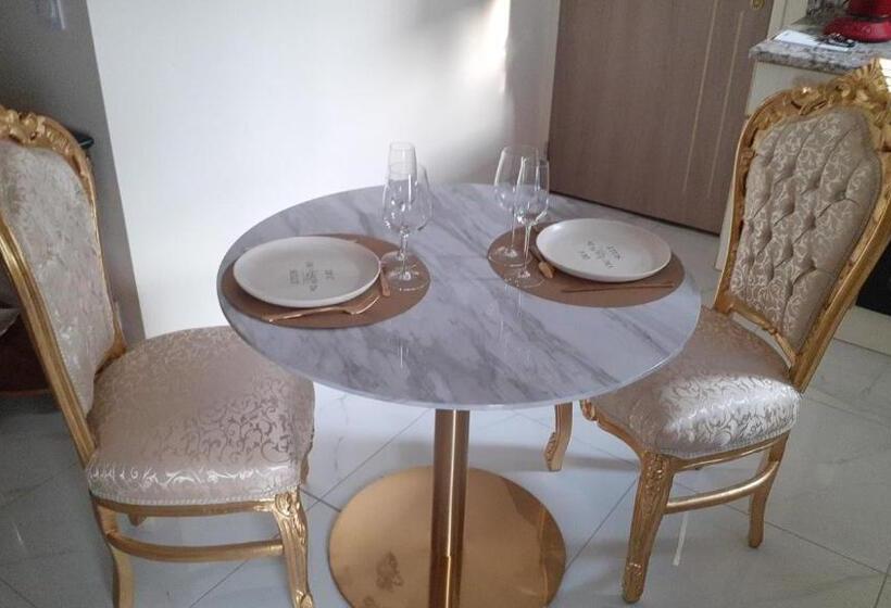 פנסיון Appartement Baroque Sully