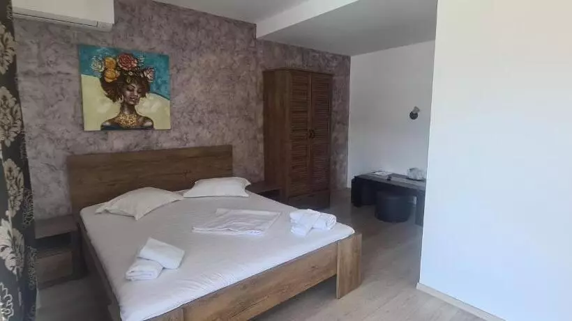 پانسیون Casa Belvedere Orsova