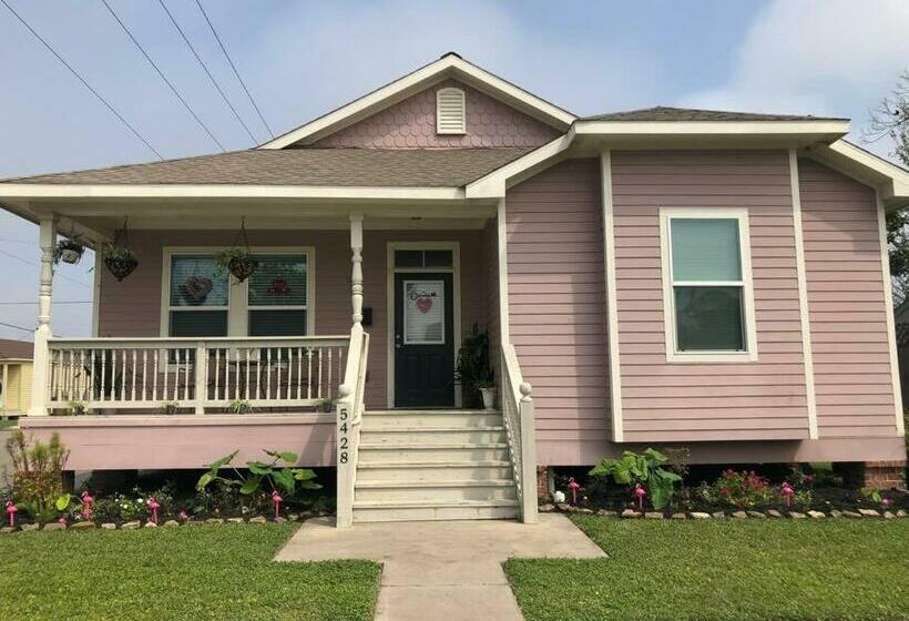 The Dusty Rose Château
