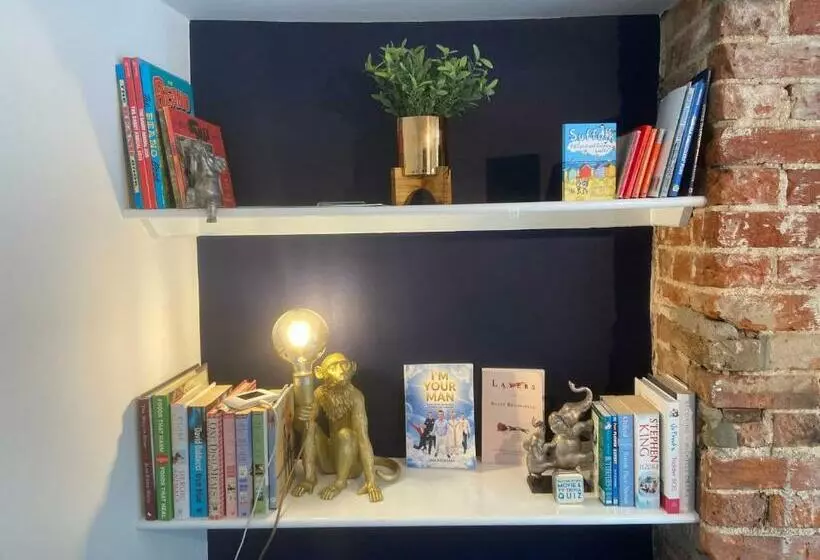 Woodbridge Cosy Little 2 Bed Cottage