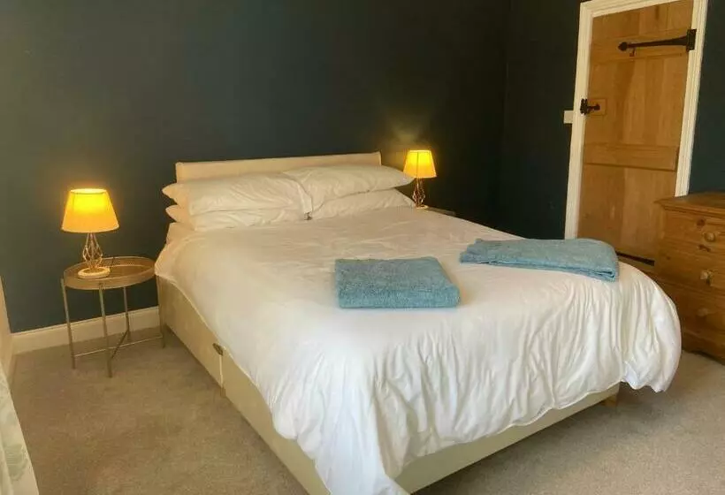 Woodbridge Cosy Little 2 Bed Cottage