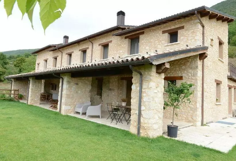 ホテル Casale Dei Briganti