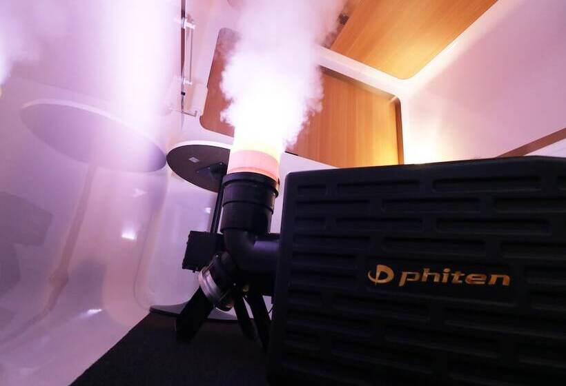 هتل کپسول First Cabin Nishi Umeda