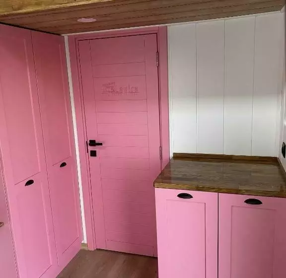 ホテル Lavira Tiny House Village