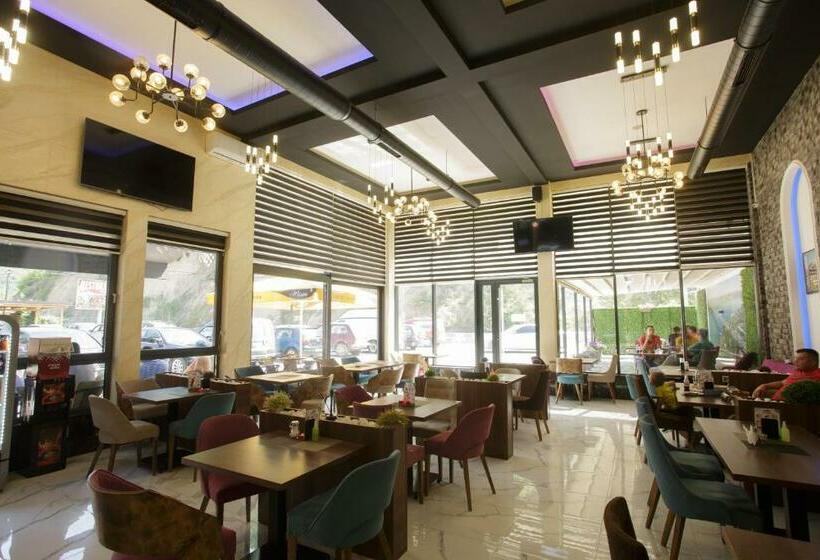 مُتل B H B Apartmani