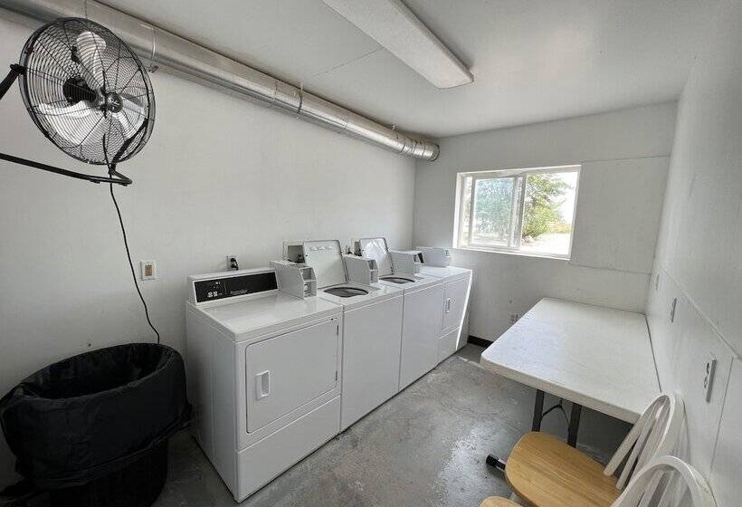 모텔 Border Inn Casino