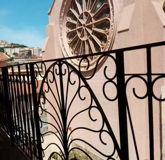 Majatalo La Villa Rosace