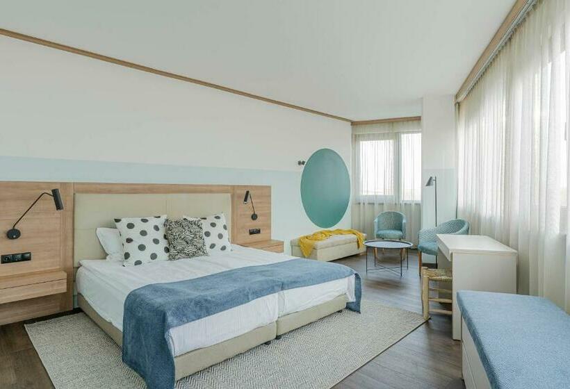 Wn Lab Hotel   Book Our Special Christmas Rooms Including Breakfast And Parking