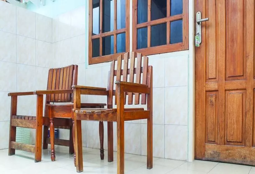 ホテル Oyo 91396  Laguna