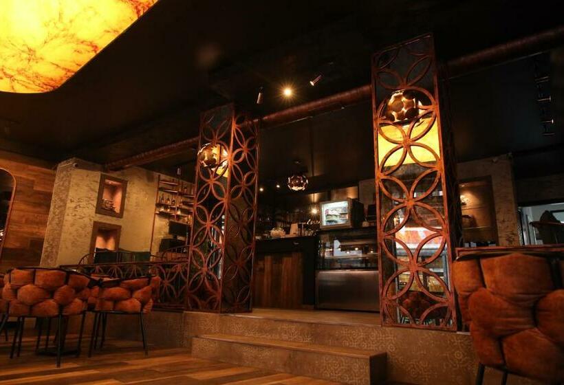 Zambaku I Bardhe Hotel & Bar