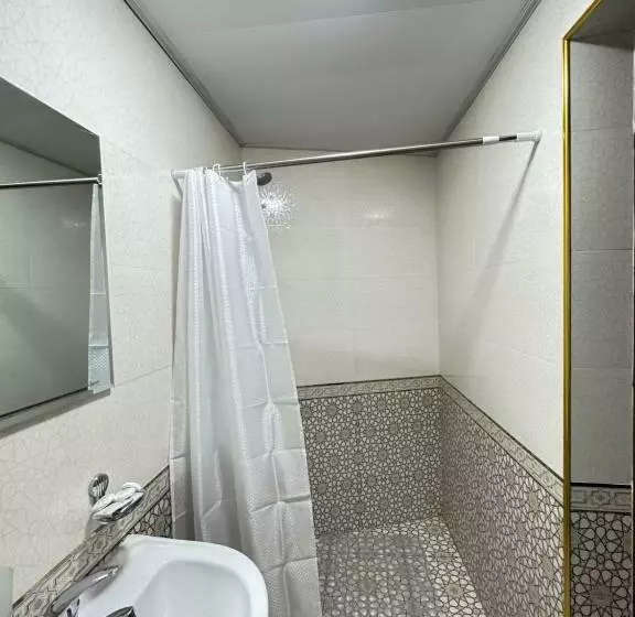 ペンション Darvozai Samarkand Guest House
