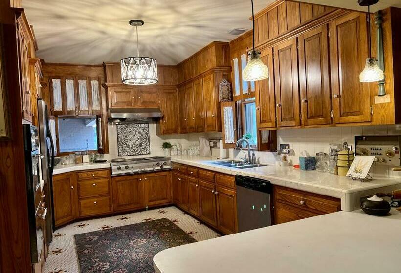 Bed and Breakfast The Cw House