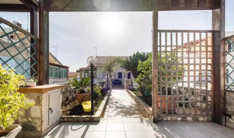 ベッドアンドブレックファースト Villetta Con Vasca Idromassaggio Tra Punta Secca E Marina Di Ragusa