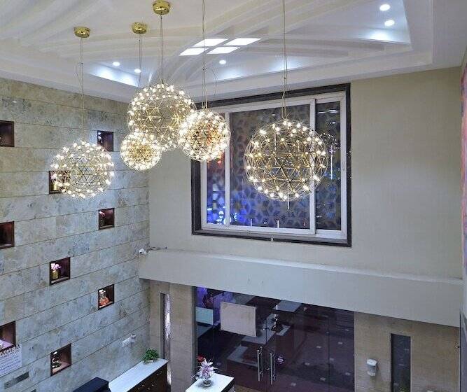 Hotel Oak Plaza New Delhi