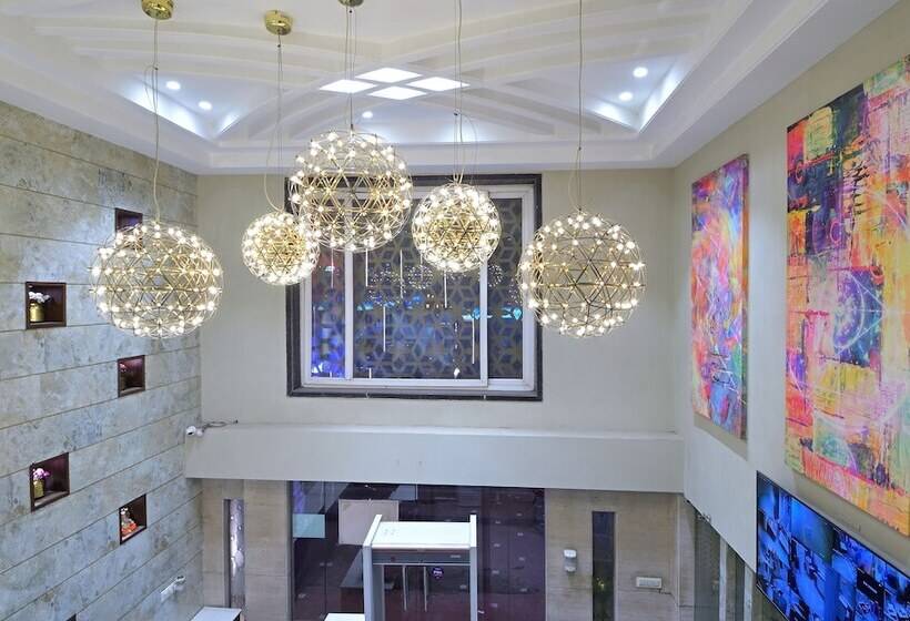 Hotel Oak Plaza New Delhi