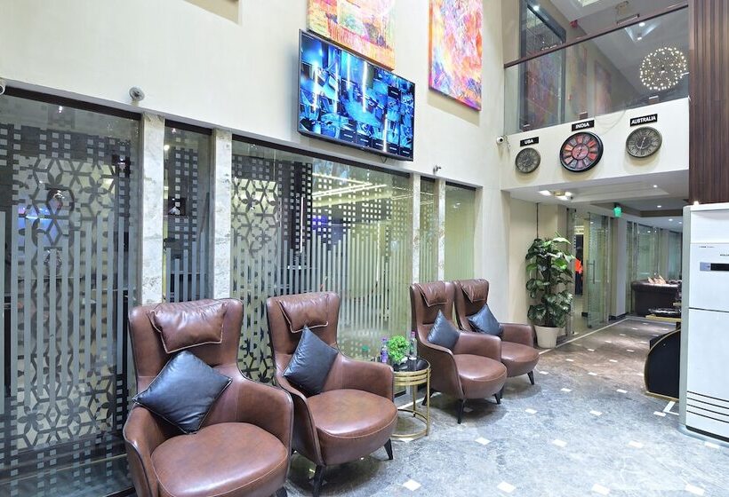 Hotel Oak Plaza New Delhi