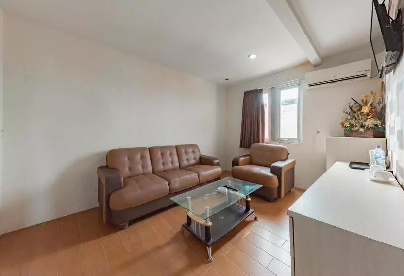 Urbanview Hotel Onyx Ketapang By Reddoorz